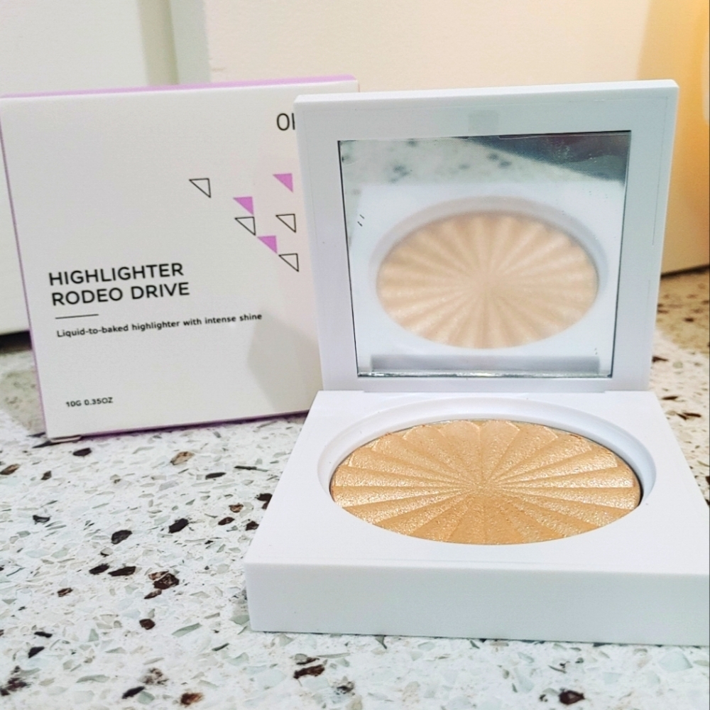 OFRA Highlighter - Rodeo Drive Liquid to Powder